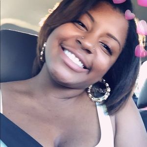 Meet your Posher, Celyna